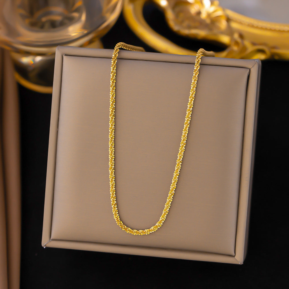 R7 Gold Necklace 40cm 132