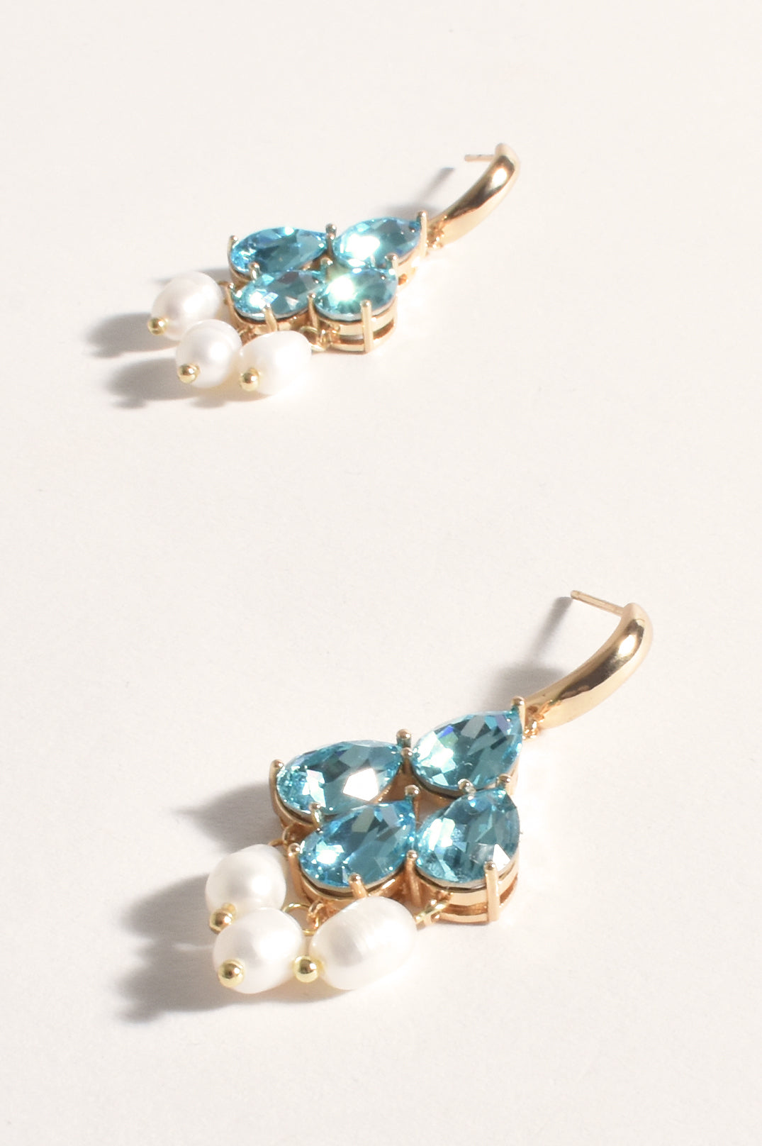 ADORNE AEGEAN GLASS PEARL EVENT EARRINGS TURQUOISE AED3583