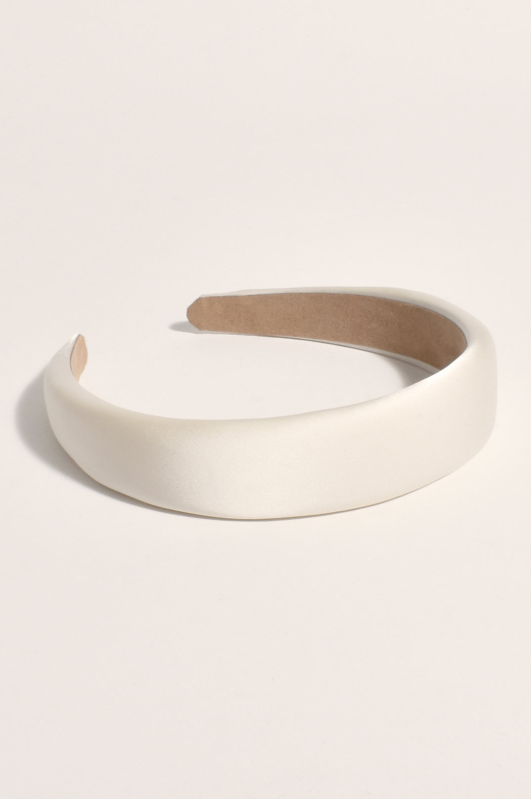 Emily Fabric Event Headband Cream AHD 0954