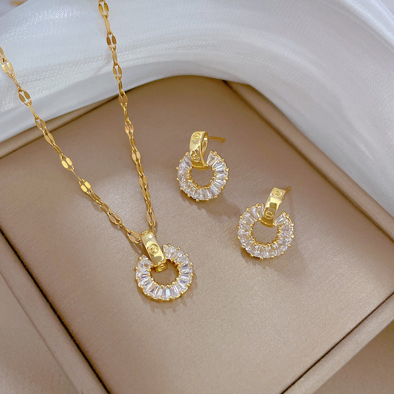 R7 Gold Necklace and Earrings Set 142