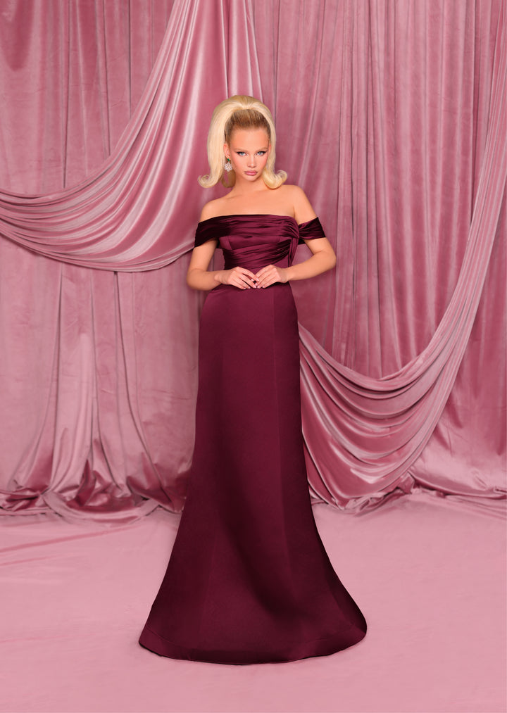 Nicoletta - NC3052 (Available in Black, Ivory and Wine)