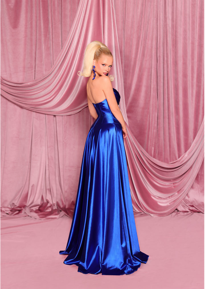 Nicoletta - NC3065 (Available in Black, Ivory, Cobalt and Deep Emerald)