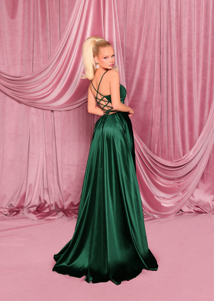 Nicoletta - NC3069 (Available in Royal, Red and Deep Emerald)