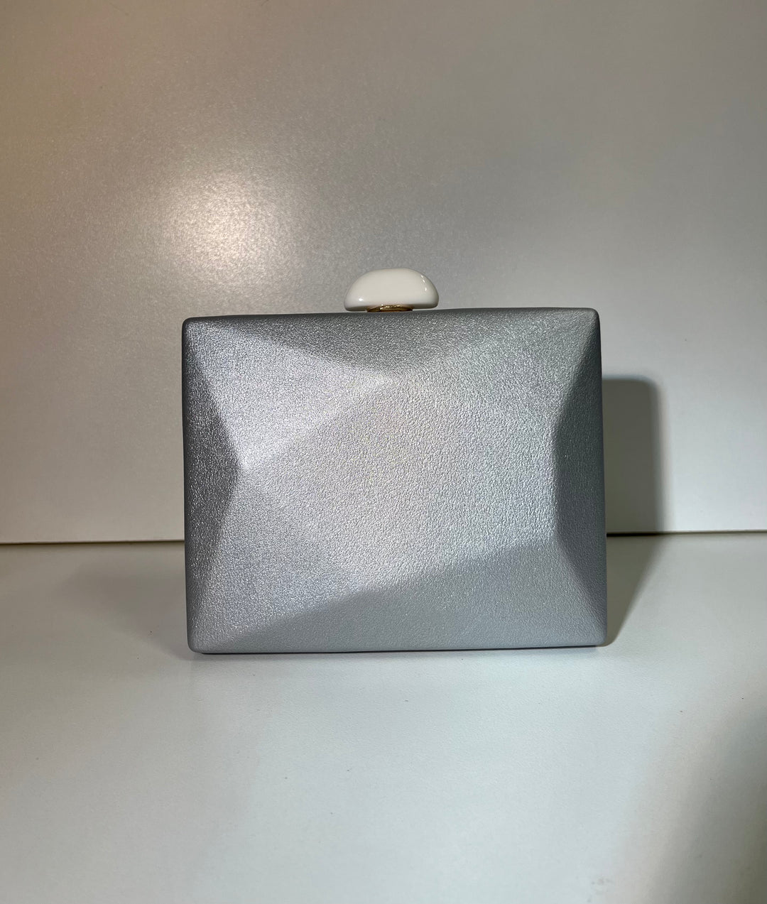 De Cavalier Silver Structured Clutch 852
