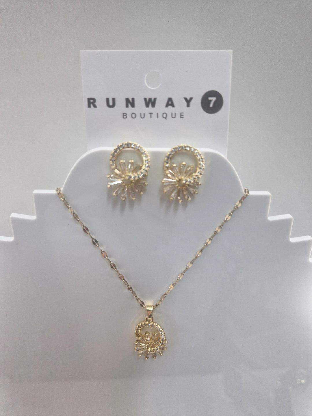R7 Jewel Necklace and Earrings set 161