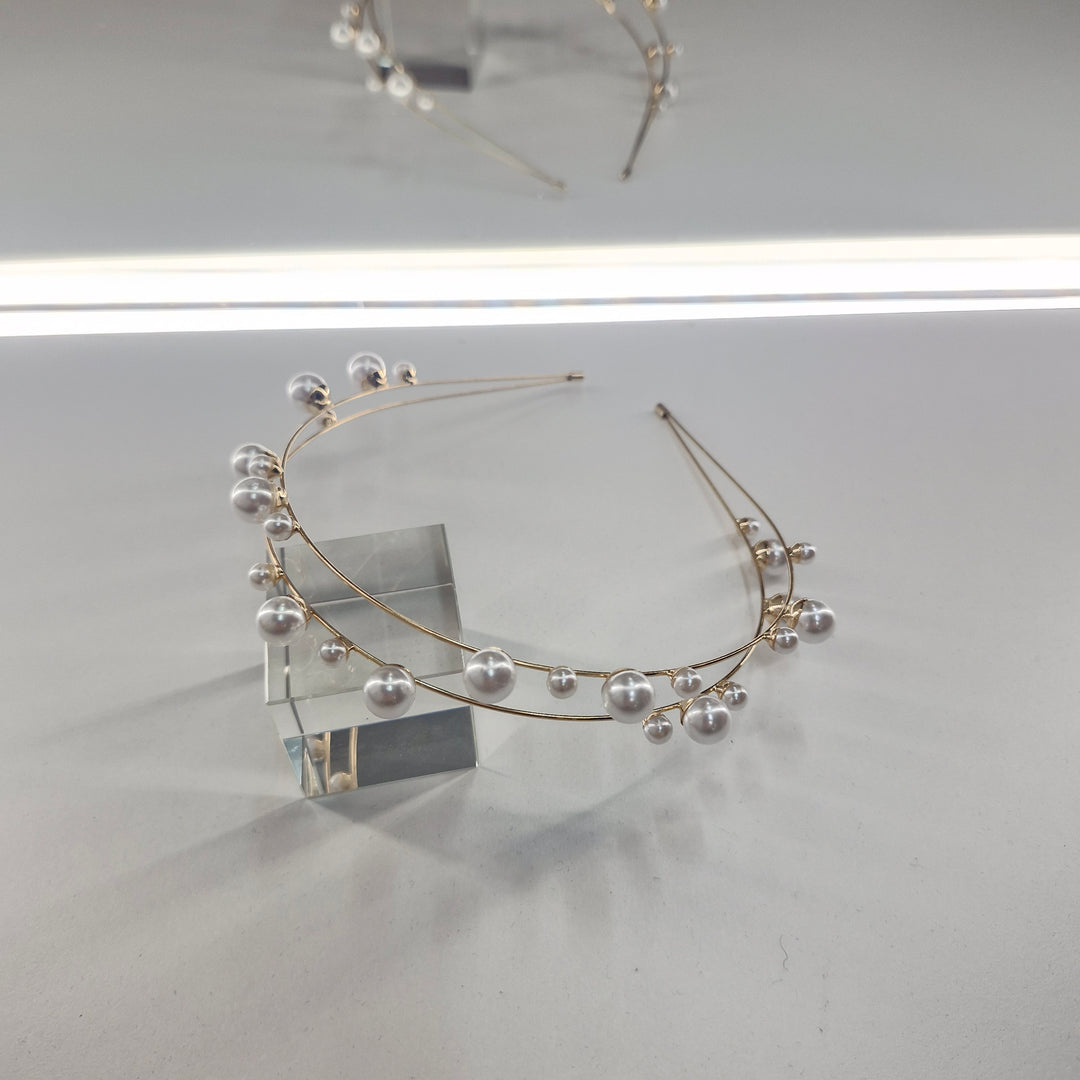 R7 Pearl Headband in Gold 131