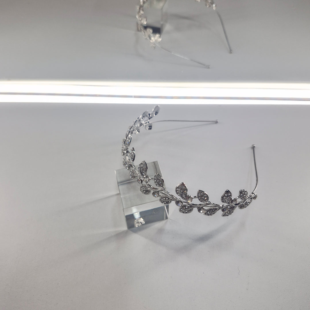R7 Metal Leaf Headband in Silver 128
