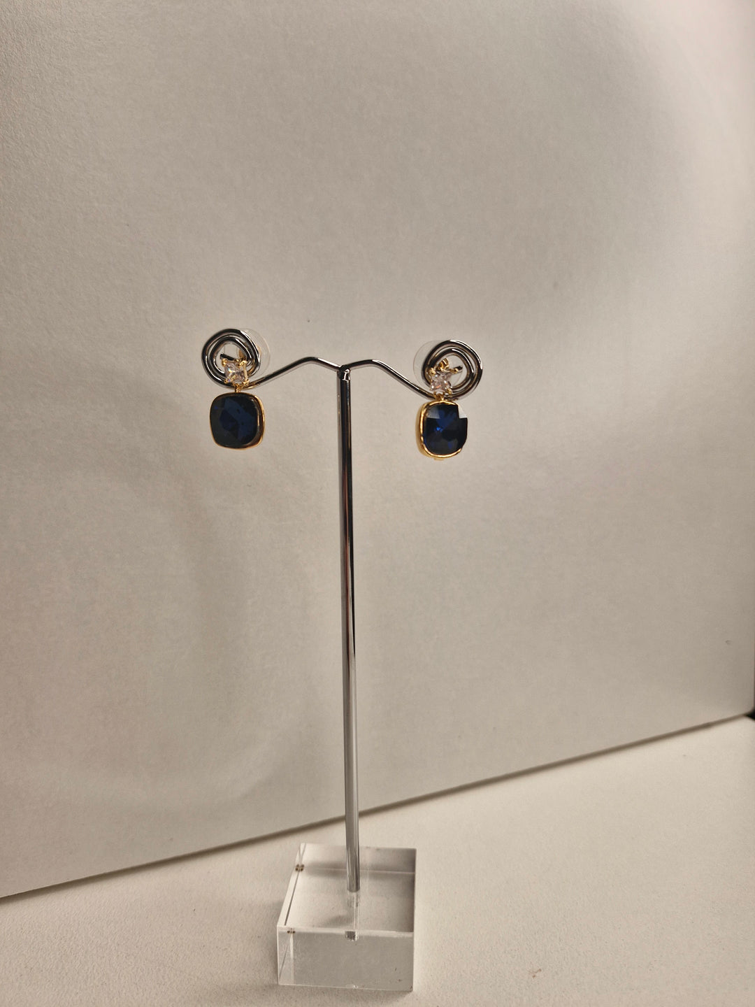 De Cavalier Blue crystal earrings 836