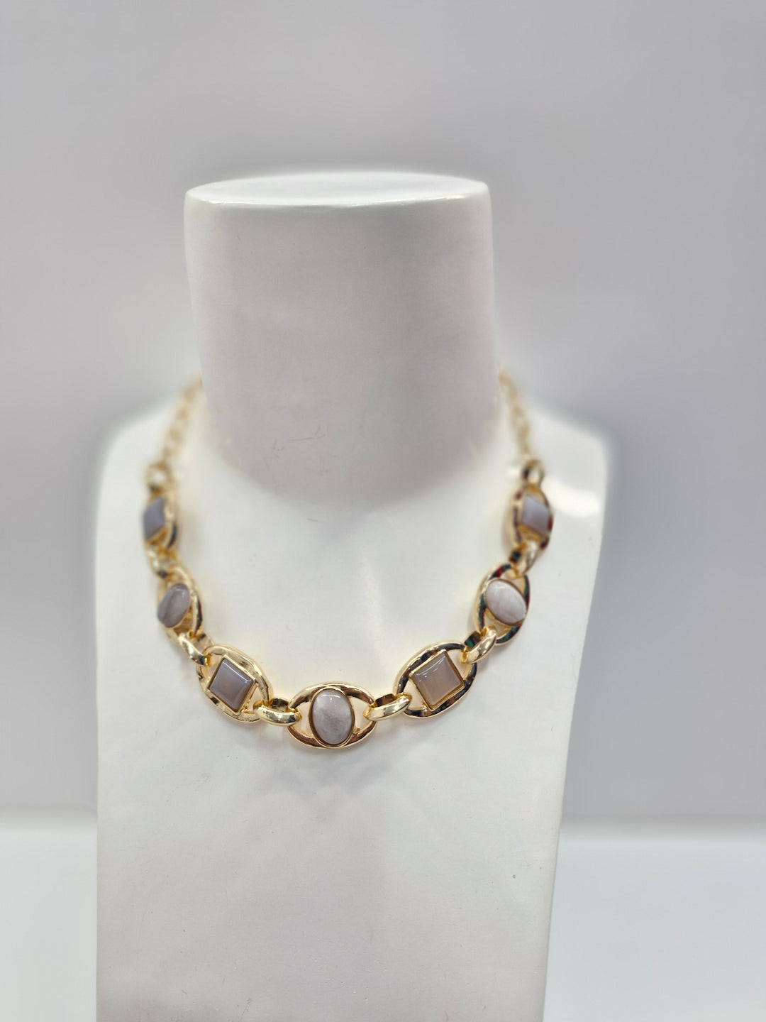 Adorne Stone Front Short Necklace AND2424