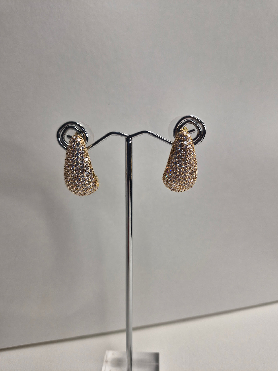 De Cavalier Gold and Diamante earrings 817