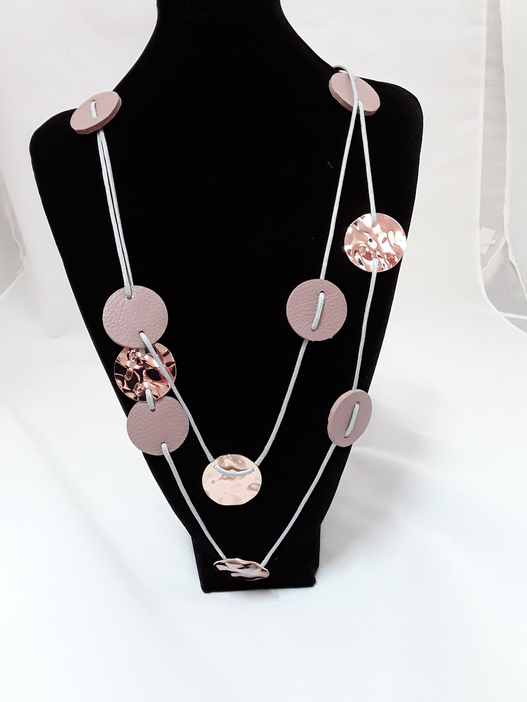 De Cavalier Necklace blush and rose gold circles 285