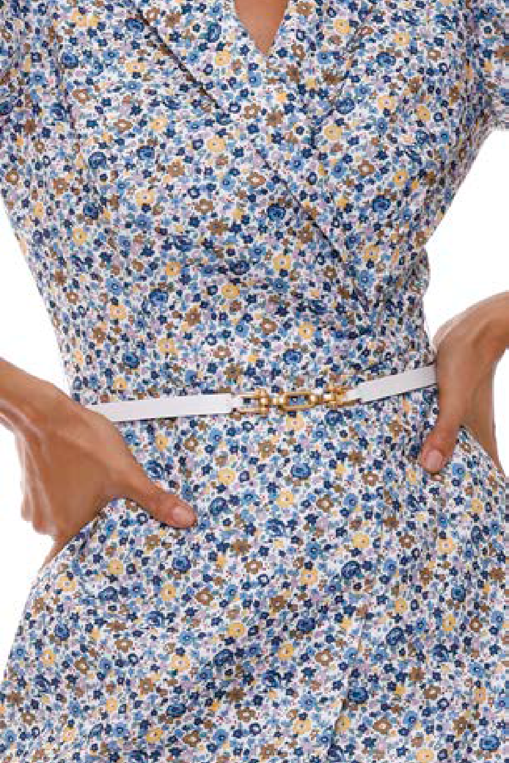 Naomi Clasp Belt in White