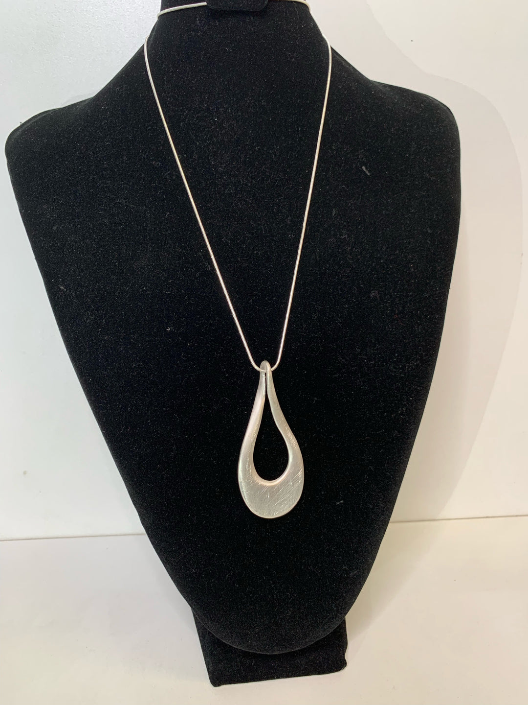 Stellar Rose Silver Necklace with Teardrop Pendant Long 72003