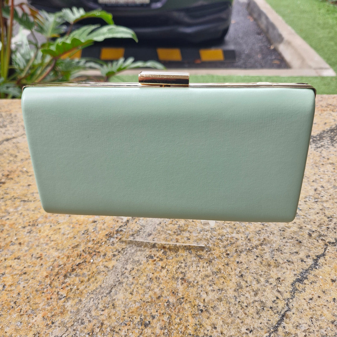 R7 Structured Mint Clutch 576