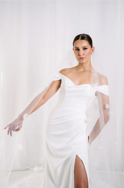 Organza Flowers Veil Ivory Single Teir AN7001F