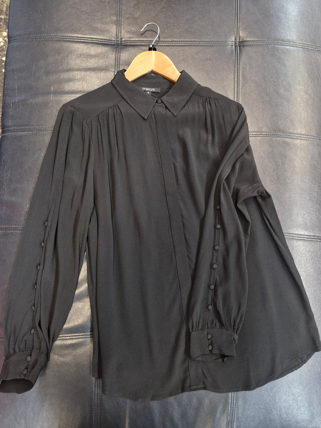 Ping Pong Button Sleeve Blouse