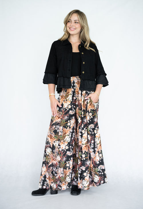 Jolie Saule Stretch Frill Trim Denim Jacket in Black