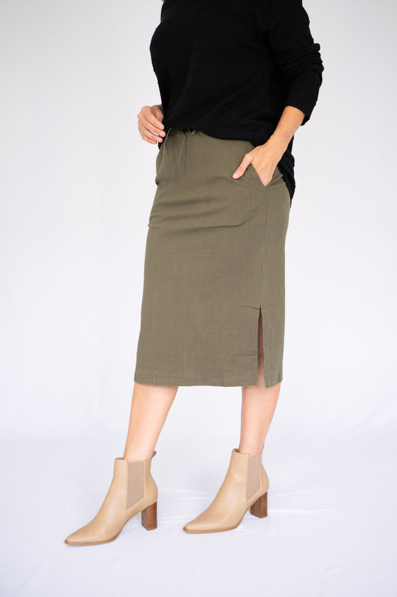 Willow Tree Linen Blend Skirt in Khaki