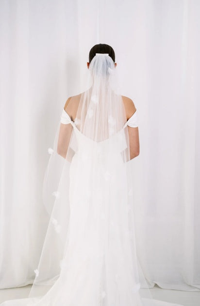 Organza Flowers Veil Ivory Single Teir AN7001F