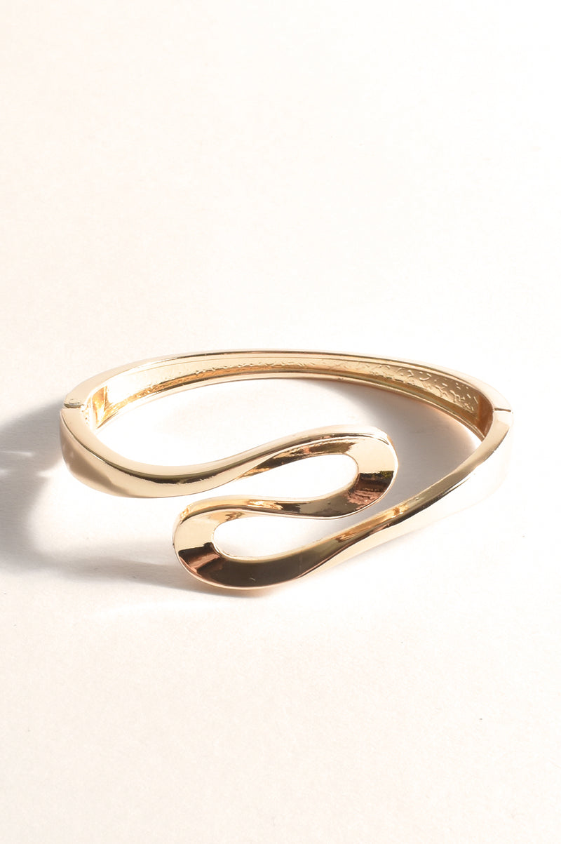 Adorne Swirl Front Metal Bangle in Gold ACD1606