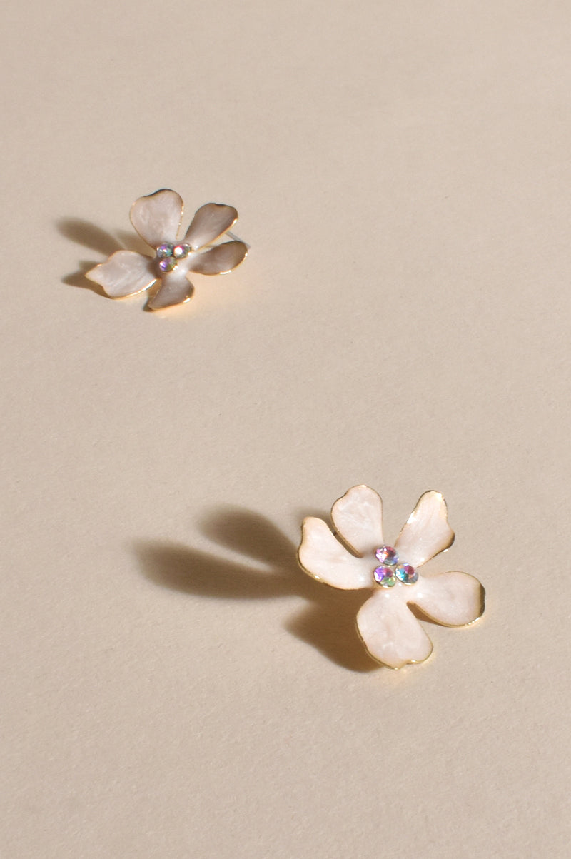 Pretty Mini Enamel Flower Earrings in Cream