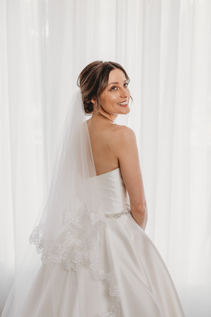Lace Trim Veil Ivory or White Double Teir AN6041