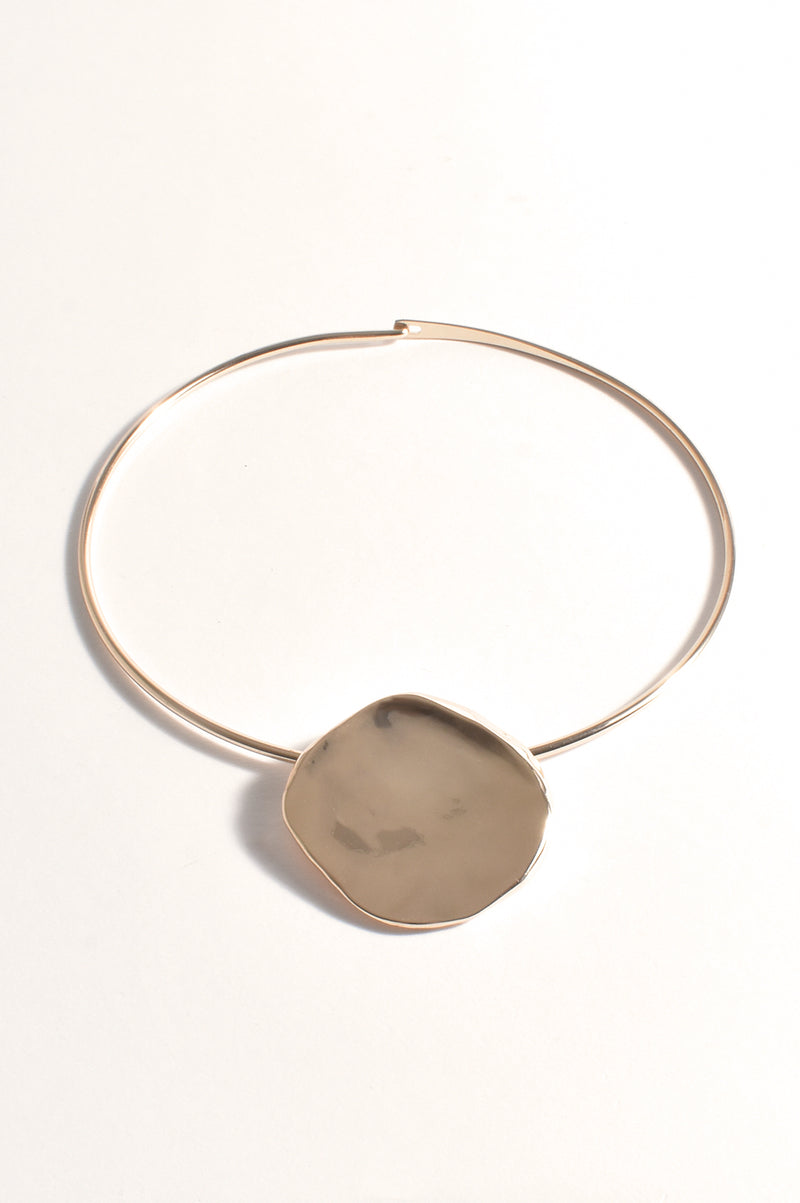 Adorne Metal Pendant Front Collar Necklace in Gold AND2508