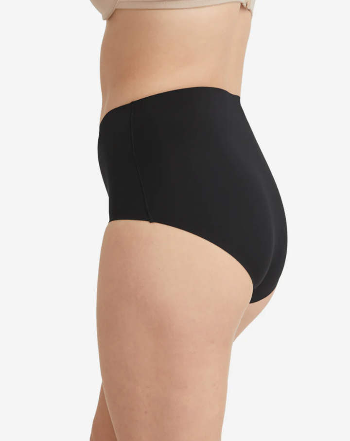 Hush Hush Control Brief HH067LC