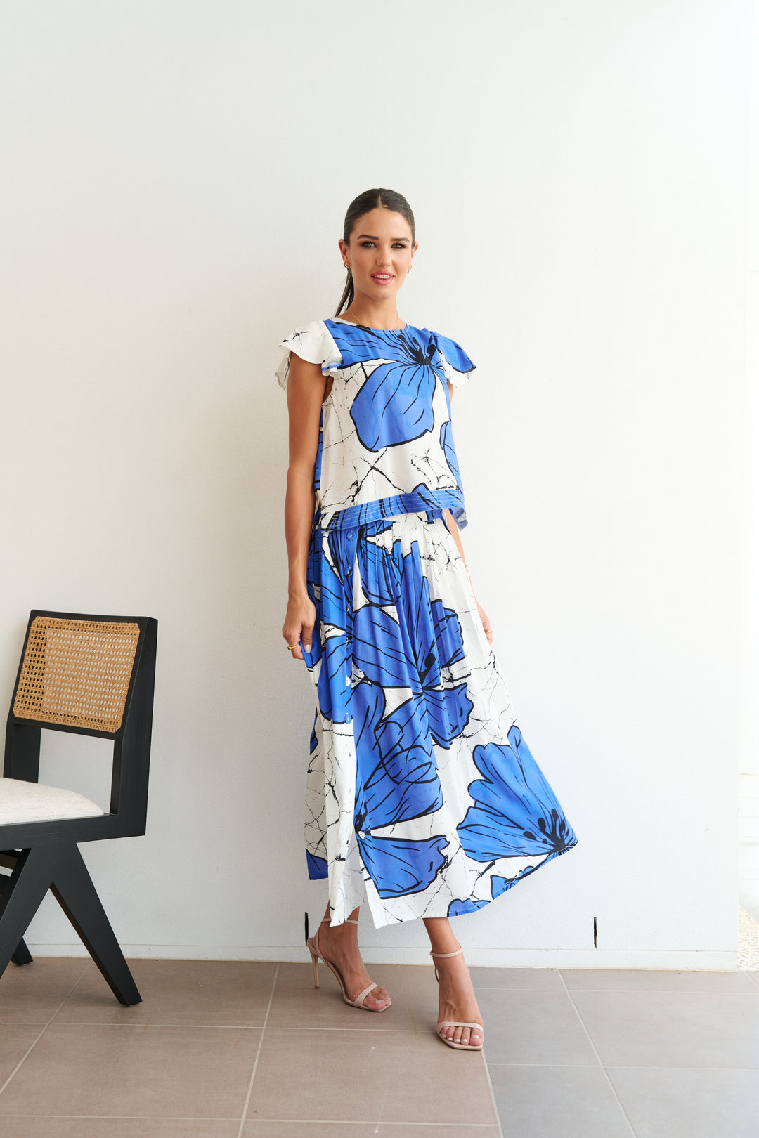 Collectivo Orchid Top in Blue Hibiscus