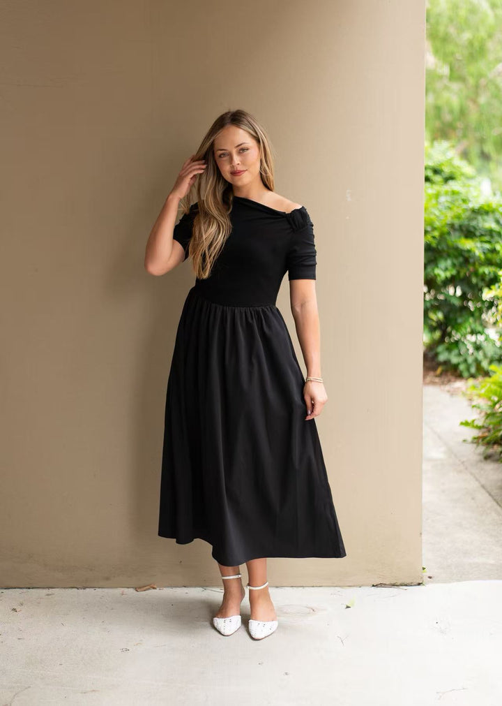 Fria Noir Midi Dress