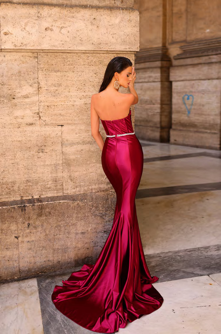 Nicoletta - NC1054 (Available Ivory, Midnight, and Wine)