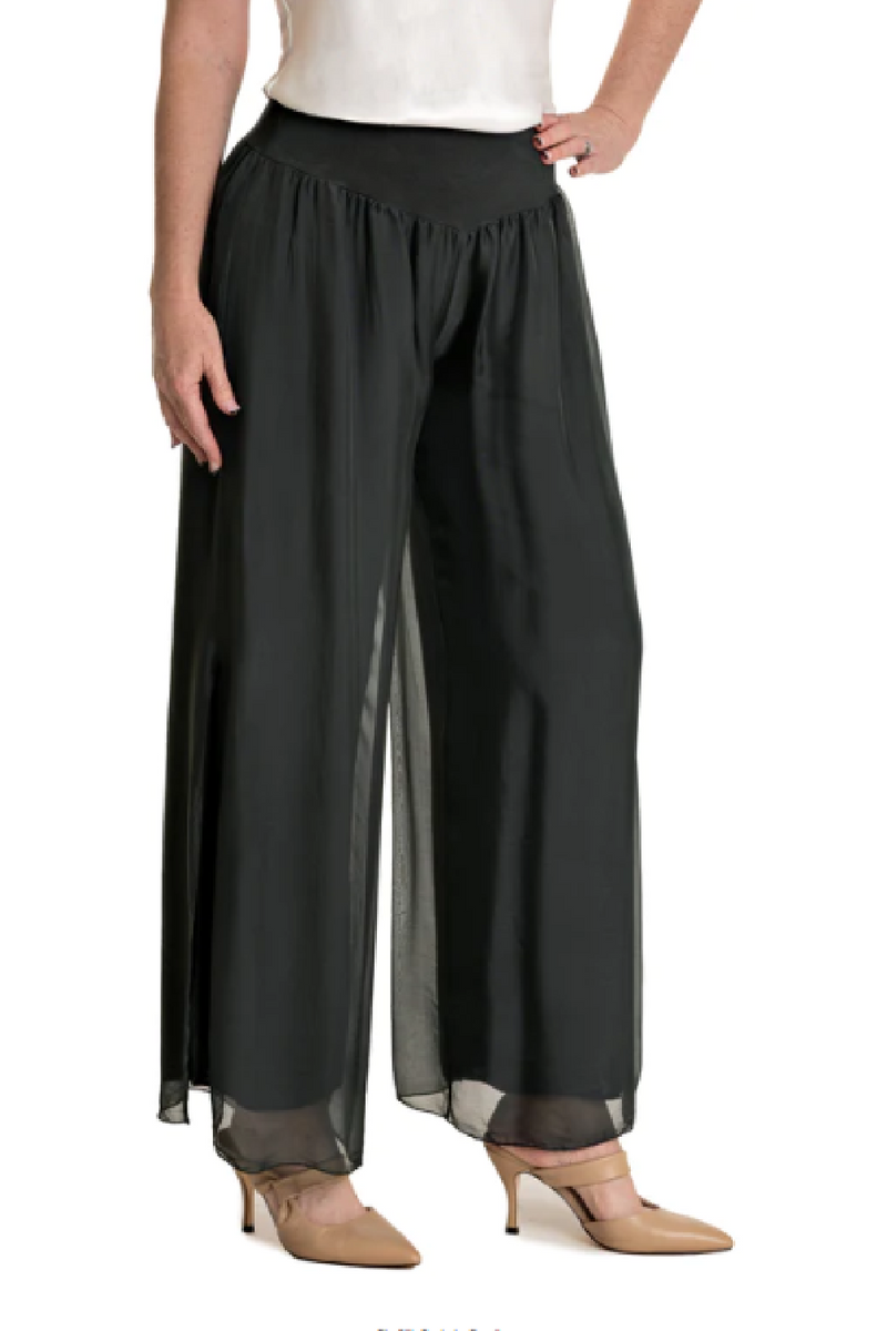 Gia Pant in Granite