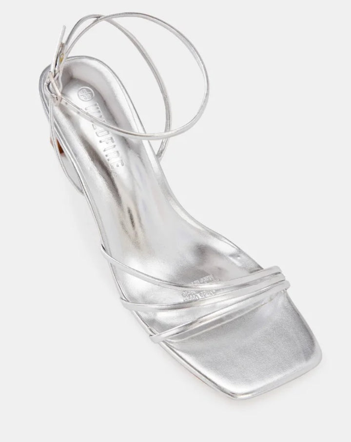 Wildfire Lunissa Shoe in Silver
