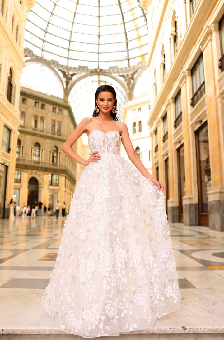 Nicoletta - NC1097 (Available Ivory)