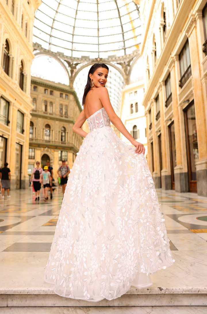 Nicoletta - NC1097 (Available Ivory)