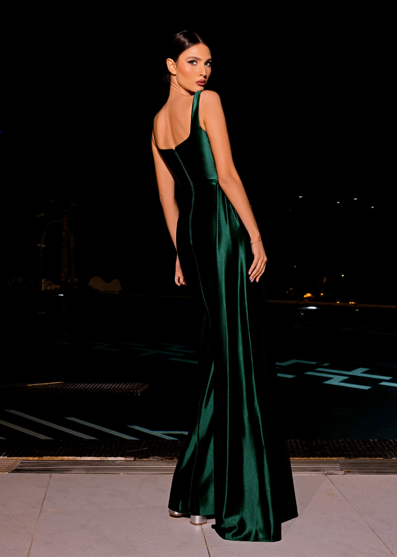 Nicoletta - NC2028 (Available in Black, Deep Emerald and Cadet Blue)