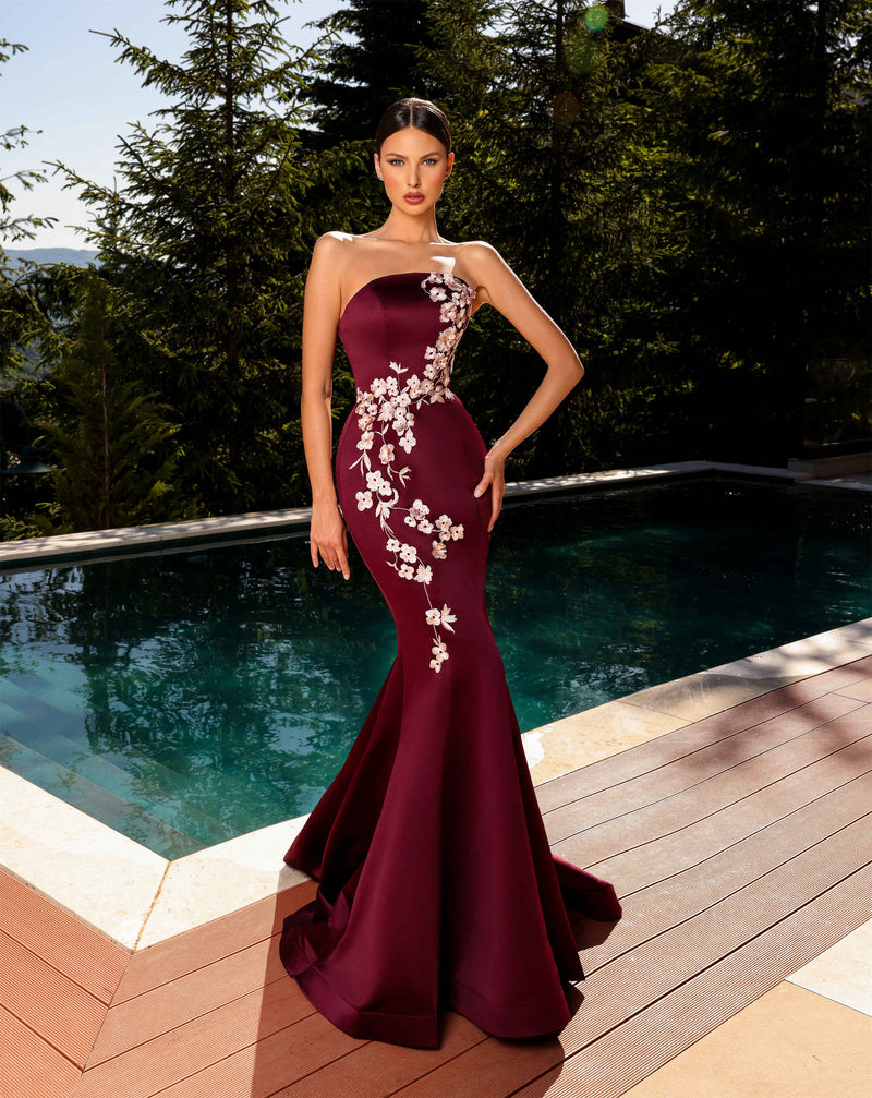 Nicoletta - NC2080 (Available in Black, Cobalt Blue and Burgundy)