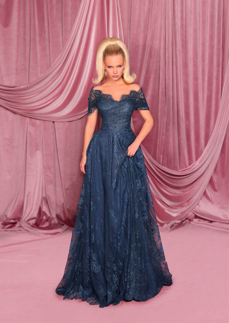 Nicoletta - NC3035 (Available in Gunmetal and Black/Nude)