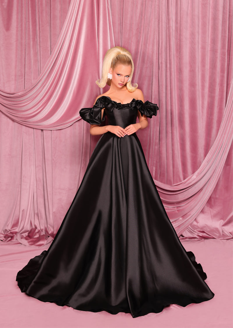 Nicoletta - NC3059 (Available in Black and Ivory)
