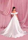 Nicoletta - NC3059 (Available in Black and Ivory)