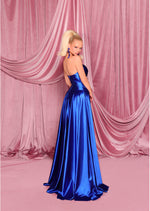 Nicoletta - NC3065 (Available in Black, Ivory, Cobalt and Deep Emerald)