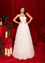 Nicoletta - NC3084 (Available in Black and Ivory)
