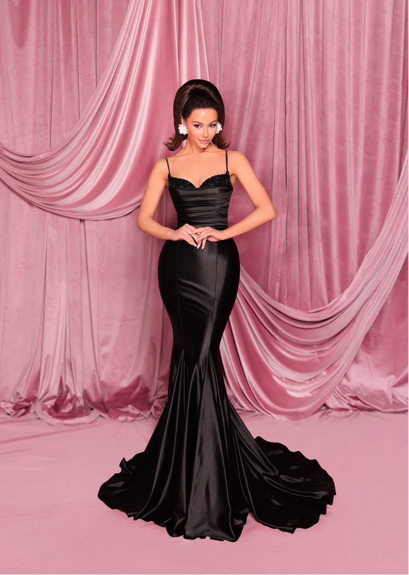 Nicoletta - NC3085 (Available in Black, Red and Cadet Blue)