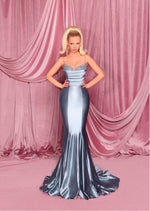 Nicoletta - NC3085 (Available in Black, Red and Cadet Blue)