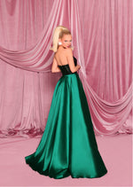 Nicoletta - NC3096 (Available in Black and Ivory)