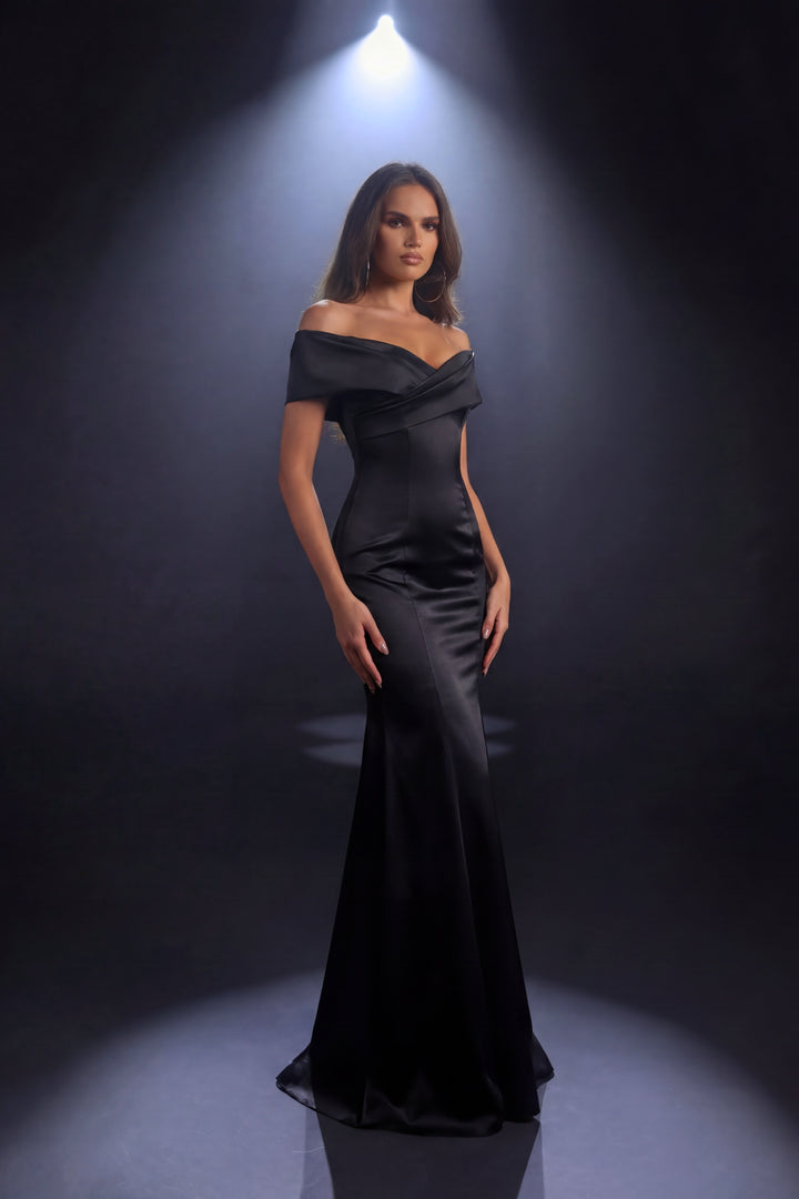 Nicoletta - NC4006 (Available in Black, Wine and Peacock)