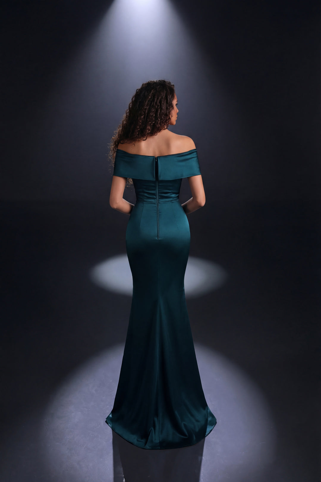 Nicoletta - NC4006 (Available in Black, Wine and Peacock)