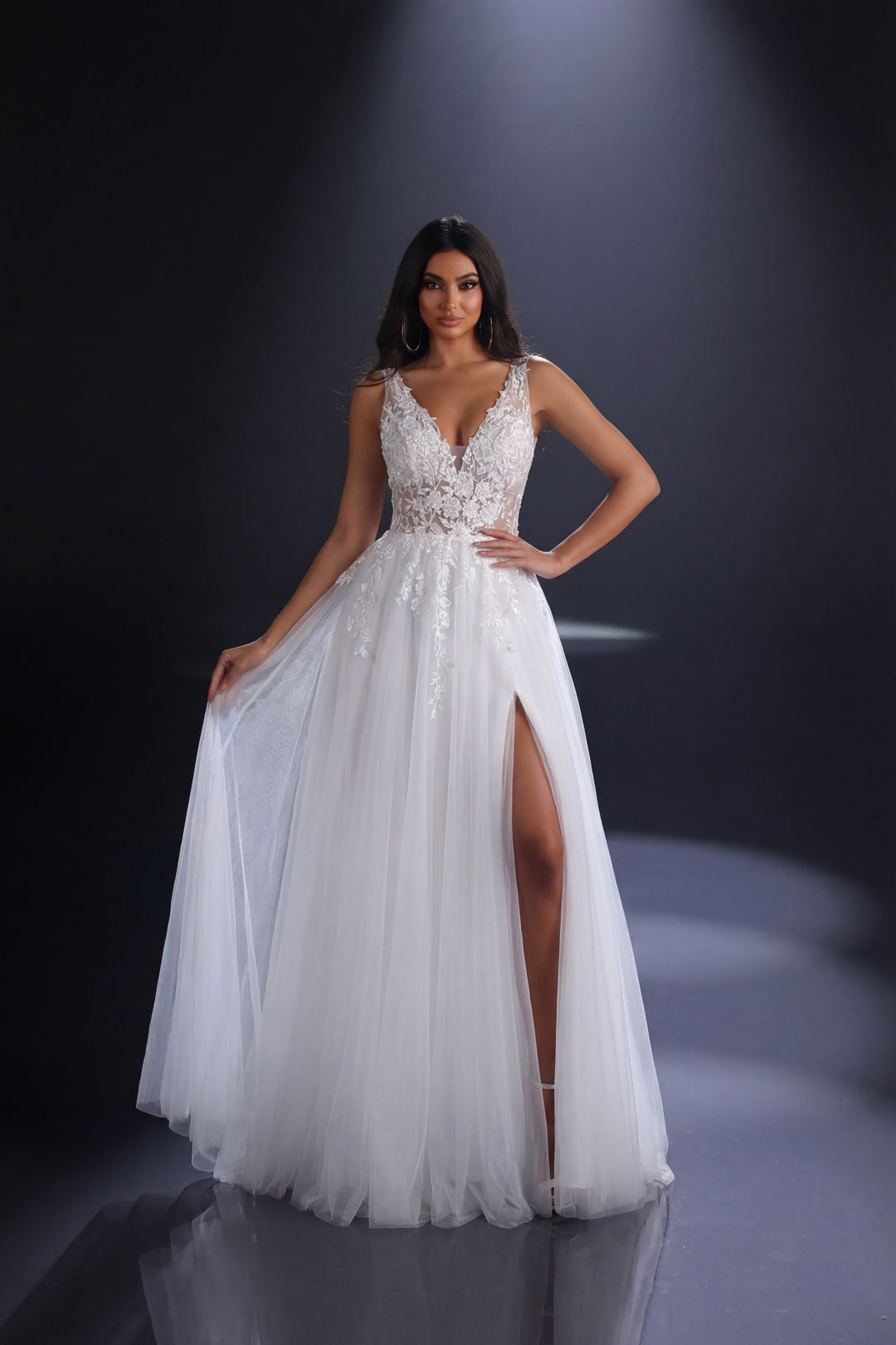 Nicoletta - NC4023 (Available in Blue, Ivory, Apricot and IWhite)