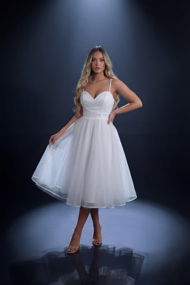 Nicoletta - NC4039 (Available in Black, Ivory and Blush)