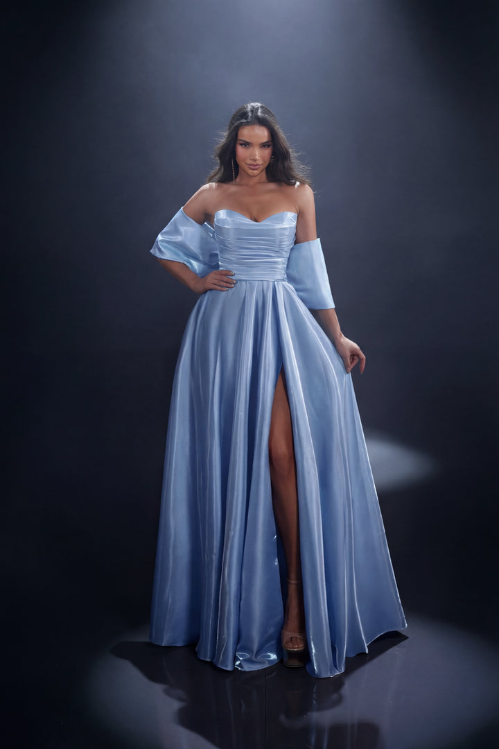 Nicoletta - NC4070 (Available in Powder Blue, Midnight and Red)